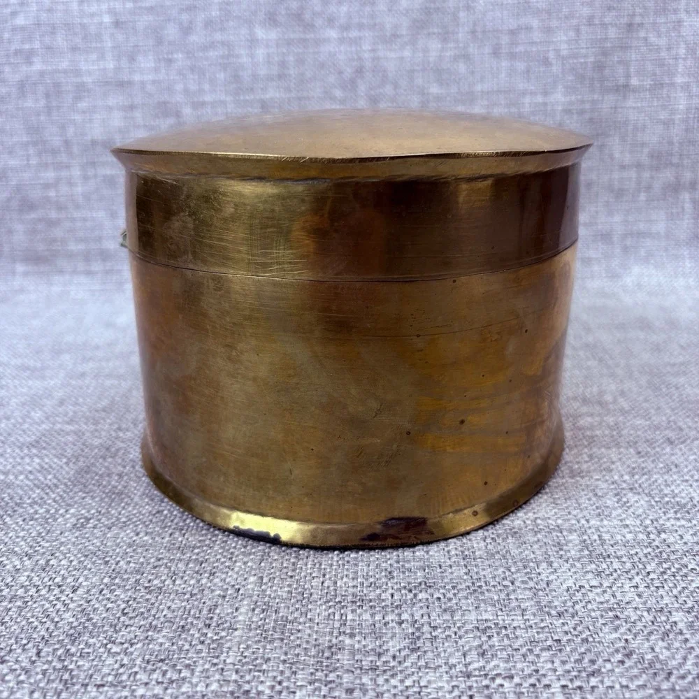 Vintage Solid Brass Oval Storage Box Large Hinged Lid Felt Bottom Gold Decor 8in